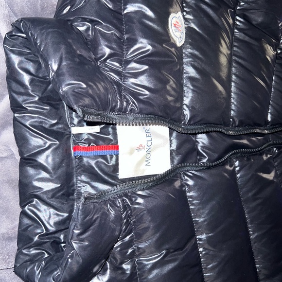 Worn only a few times 9/10 condition - Picture 3 of 4